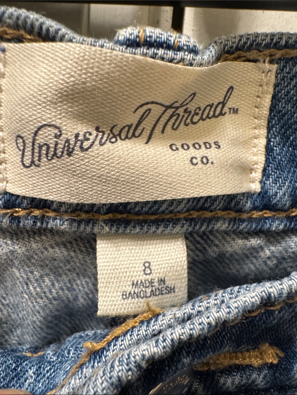 Universal Threads women  High Rise Easy Barrel jeans - Picture 3 of 6